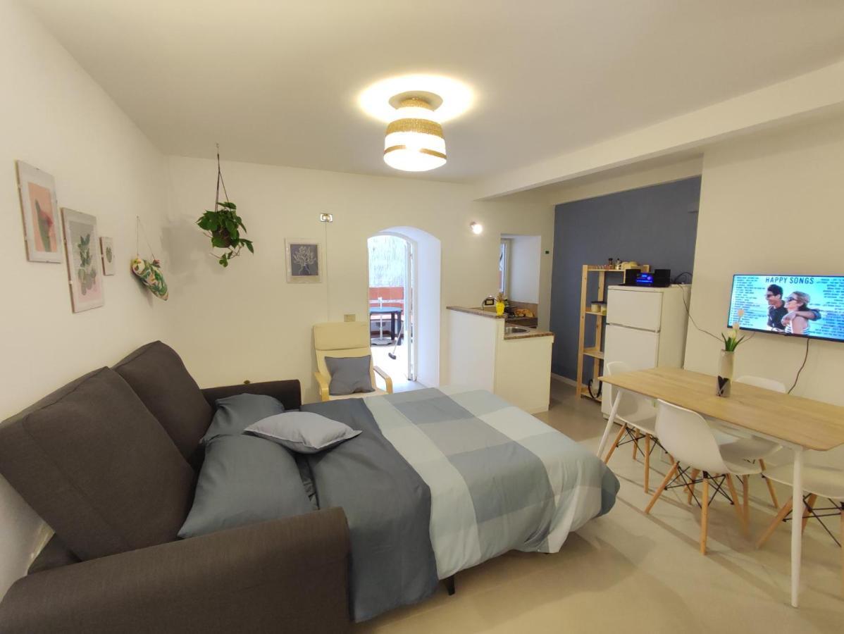 Loft Con Cortiletto - 100 Meters From The Beach Lejlighed Cefalù Eksteriør billede